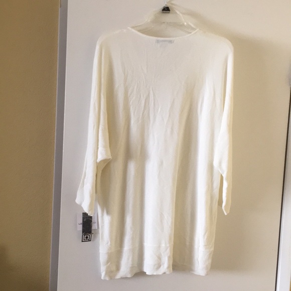 Tops - Picture 4 of 6